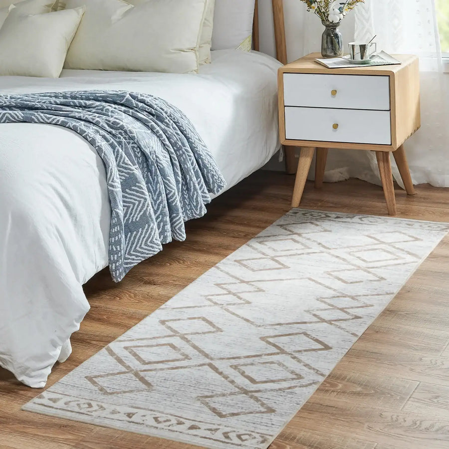 Distressed Diamond Rug - Jinchan Home