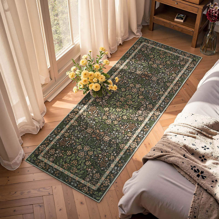 Hand-Painted Vintage Foliage & Floral Area Rug - Jinchan Home