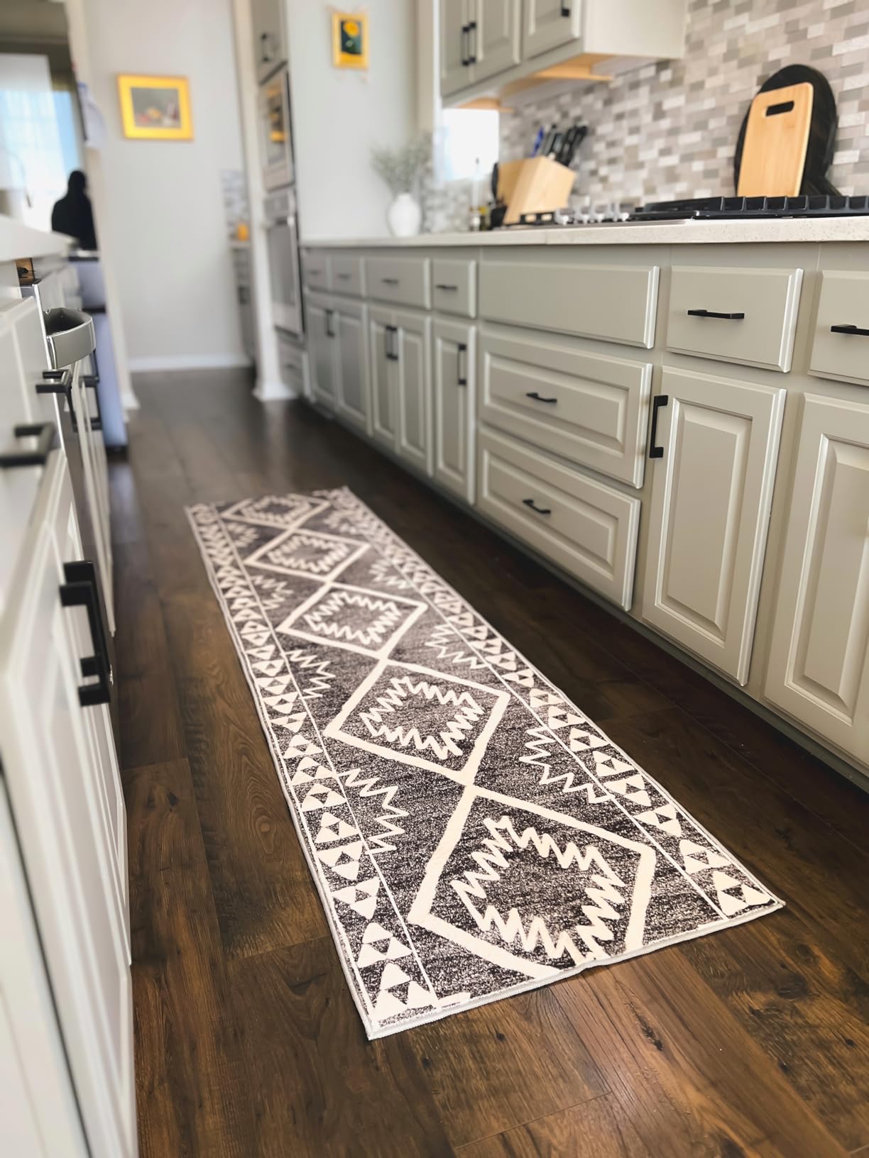Customer photo of Jinchan area rug in kitchen