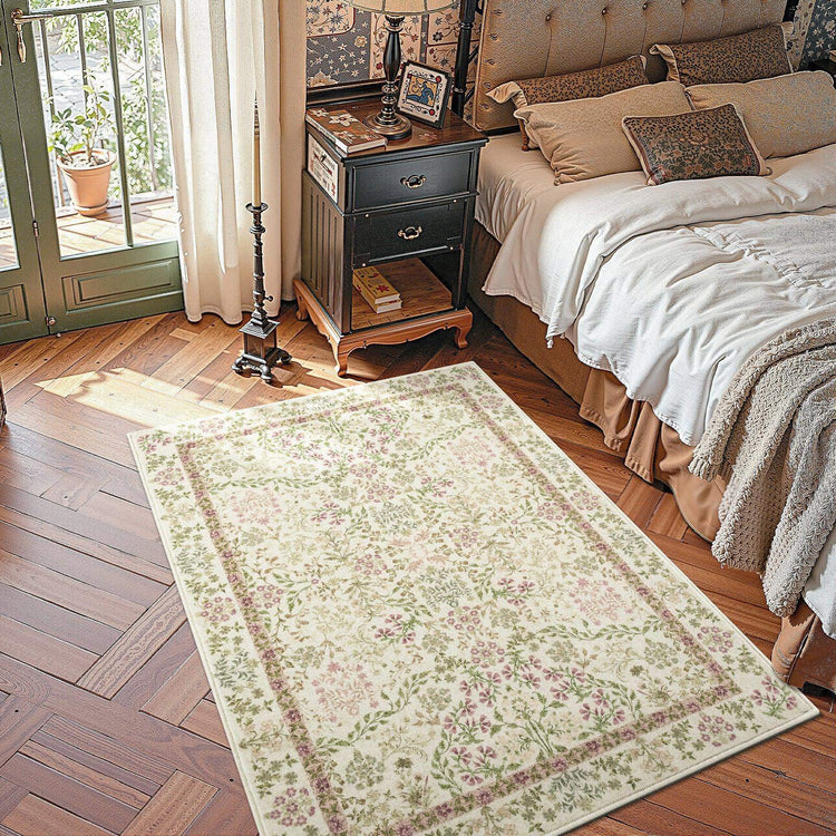 Hand-Painted Vintage Foliage & Floral Area Rug - Jinchan Home