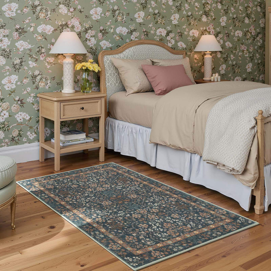 Hand-Painted Vintage Foliage & Floral Area Rug - Jinchan Home