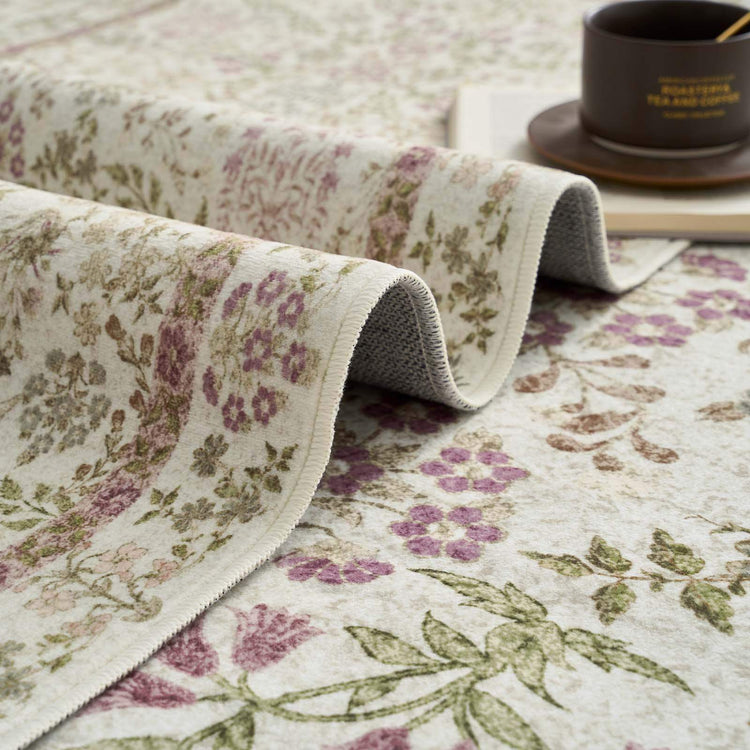 Hand-Painted Vintage Foliage & Floral Area Rug - Jinchan Home