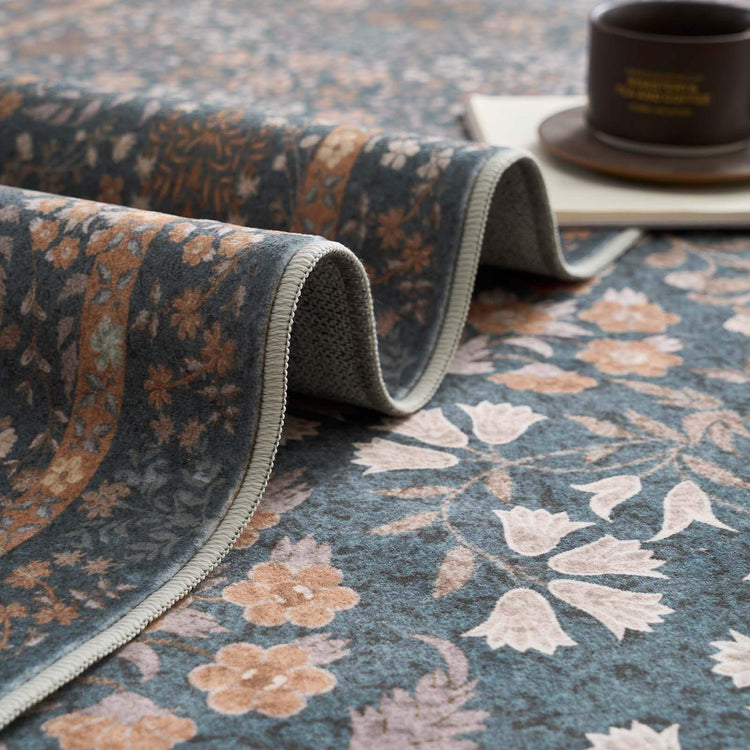 Hand-Painted Vintage Foliage & Floral Area Rug - Jinchan Home