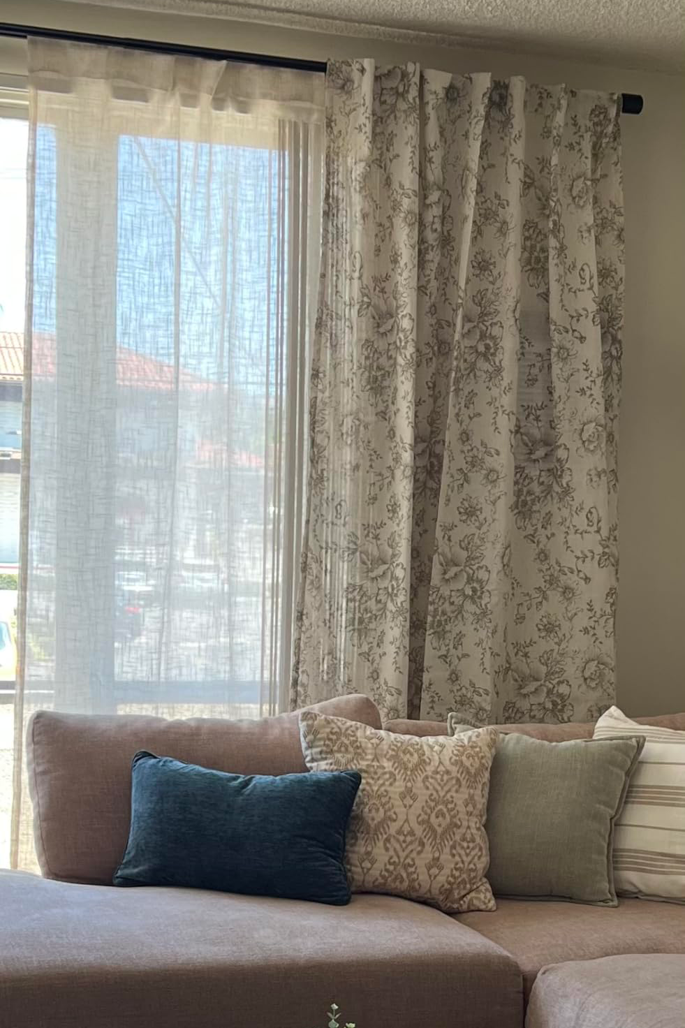 Customer photo of Jinchan curtains in living room